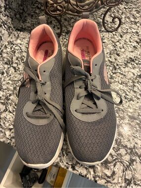 Skechers Women's Gray Knit Sneakers with Pink Lining